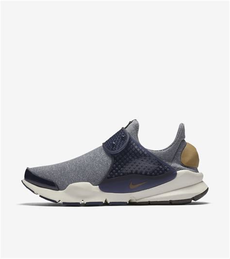 nike sock dart damen beige|Nike Sock Dart Se Midnight Navy Golden Beige (Women's).